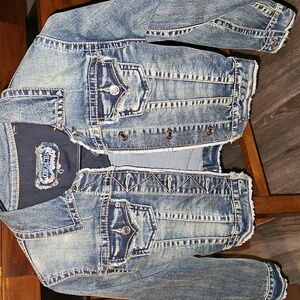Gorgeous nwots Grace stretchy Jean jacket. Size med. Amazing jacket sz 10 youth.